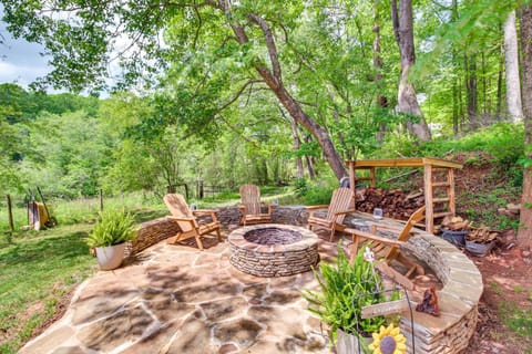 Historic Dahlonega Home with Hot Tub and Porch! House in Union County