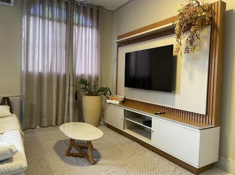 Communal lounge/ TV room, TV and multimedia, Living room