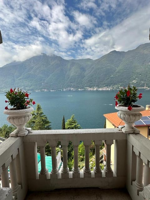 Nearby landmark, Day, Natural landscape, View (from property/room), Balcony/Terrace, Lake view