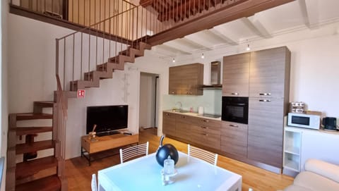 TV and multimedia, Kitchen or kitchenette, Dining area