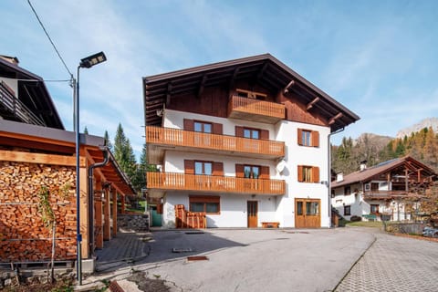 Appartamenti Adriano Minotto Apartment in Pie' Falcade