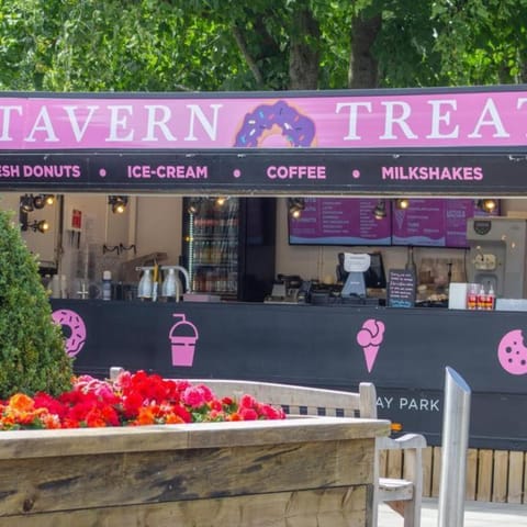 No16 The Green Apartment in England