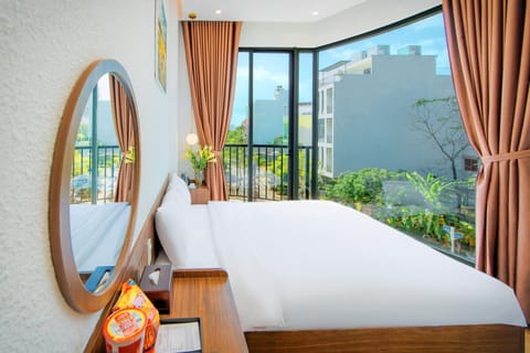 Bed, Garden, View (from property/room), Balcony/Terrace, Photo of the whole room, Bedroom, Garden view