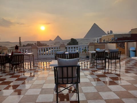 Restaurant/places to eat, Sunset