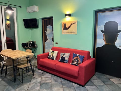 TV and multimedia, Living room, Dining area, air conditioner