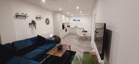 TV and multimedia, Living room, Seating area