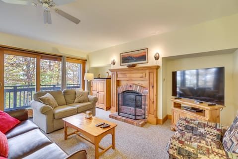 Ski-InandSki-Out at Jay Peak Resort Condo! Apartment in Jay