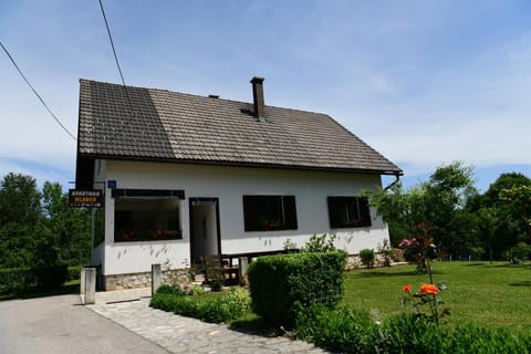 Property building, Day, Garden, Garden view