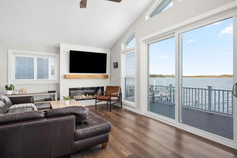 Game Room! Waterfront Group Haven in Ocean Pines House in Ocean Pines