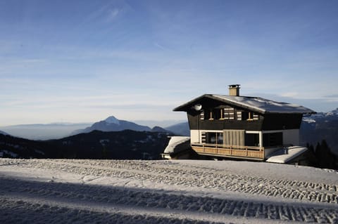 Chalet d' Egloo 10-12 pers Apartment in Morillon