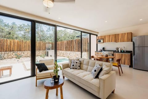Living room, Dining area