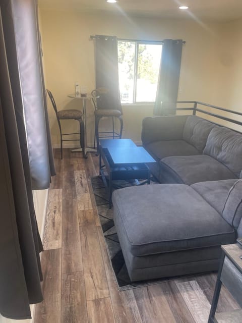 Casa Mesa PLUS attached Studio & private Courtyard House in Mira Mesa