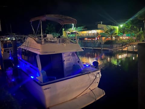 Property building, Balcony/Terrace