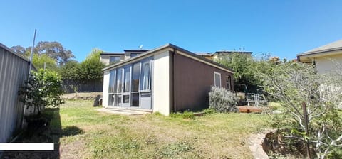 Property building, Facade/entrance, Garden, Garden, Garden view
