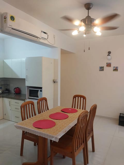 Kitchen or kitchenette, Living room, Dining area, air conditioner