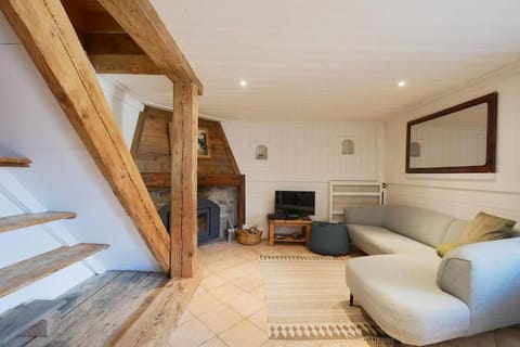 Beautiful 3 Star renovated Apt Sleeps 7 Apartment in Saint-Gervais-Bains