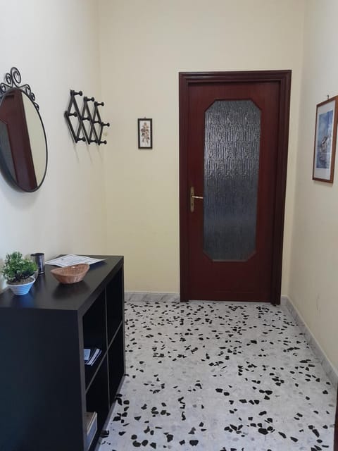 Pitti's House Apartment in Naples