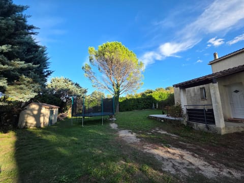 Maison à Aix-en-Provence avec grand jardin Villa in Aix-en-Provence
