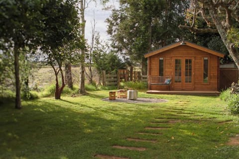 Property building, Day, Garden, Garden view, Mountain view, Sunset, fireplace