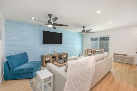 Sunny Haven 625 1BR Townhome in Fort Walton Apartment in Wright