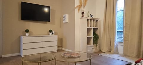 Villa d athis Apartment in Île-de-France