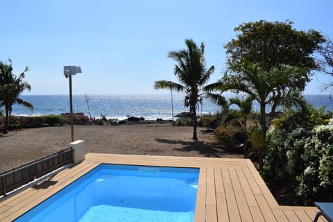 Pool view, Sea view, Swimming pool, Swimming pool, sunbed