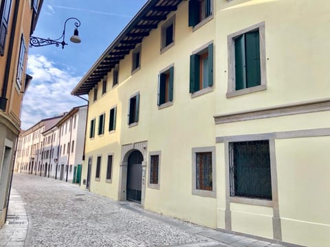 Property building, Neighbourhood, Street view