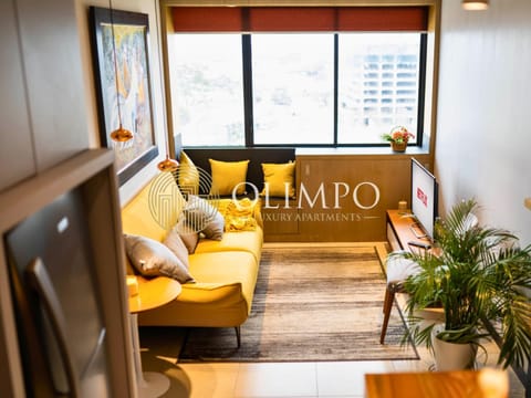 Communal lounge/ TV room, Living room