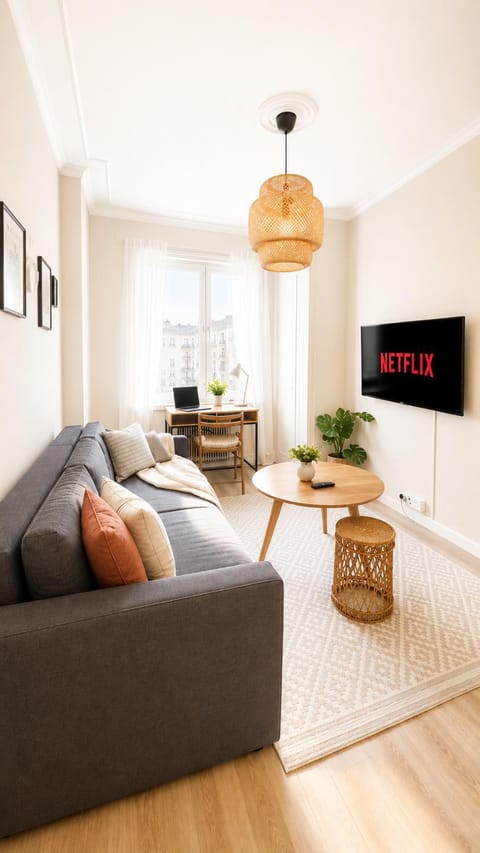 TV and multimedia, Living room, Entertainment