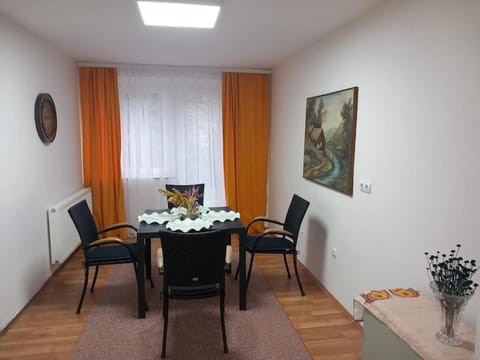 Rron's House Apartment in North Macedonia