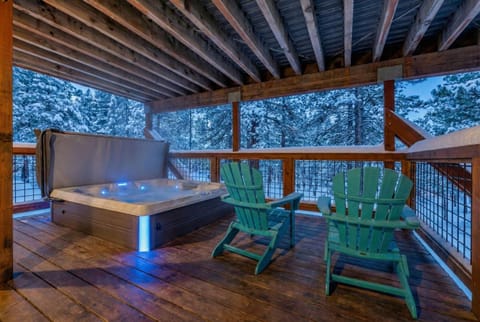 Northstar Retreat with Hot Tub & FREE Shuttle Access House in Northstar Drive