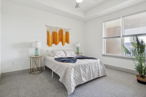 Overlook 1306 I Resort Style Living I Parking Apartment in Farragut