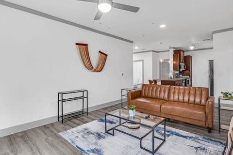 Overlook 4001 I Stunning 2Bd Apartment Apartment in Farragut