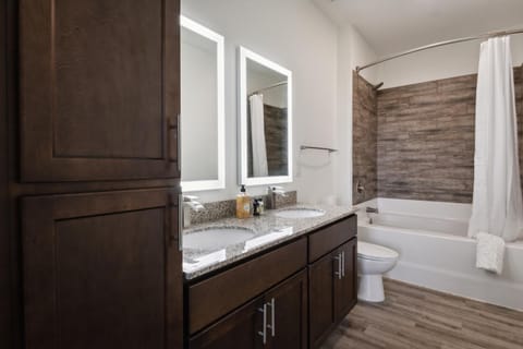 Overlook 1214 I Beautiful 1Bd1Bth Apt I Gym Apartment in Farragut