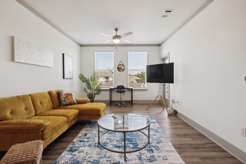 Overlook 1214 I Beautiful 1Bd1Bth Apt I Gym Apartment in Farragut