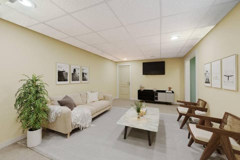 Belmont Lakeside Retreat House in Lake Winnisquam