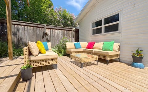 Patio, Spring, Garden, Seating area, Garden view