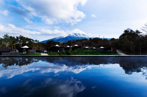 Property building, Hot Spring Bath