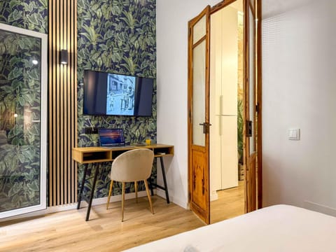 Seating area, Bedroom