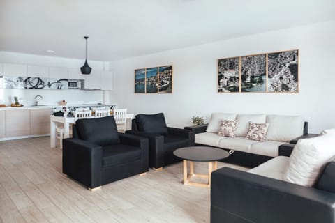 Kitchen or kitchenette, Living room, Dining area