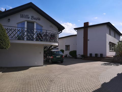 Property building, Parking