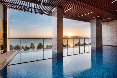 Swimming pool, Swimming pool