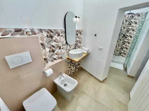 Shower, Toilet, Bathroom, bidet