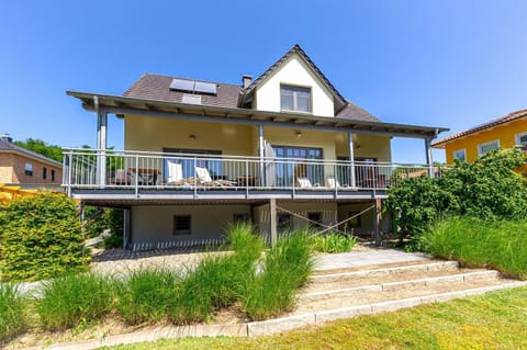 Property building, Balcony/Terrace