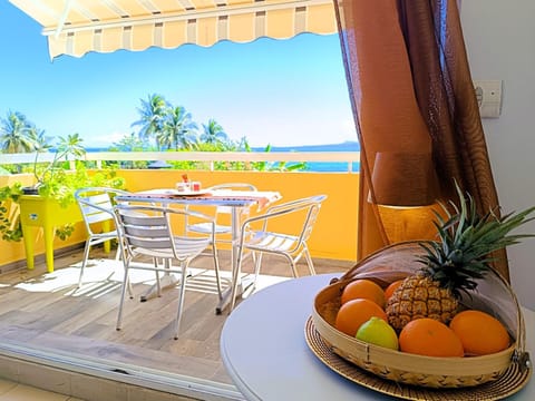 View (from property/room), Balcony/Terrace, Sea view