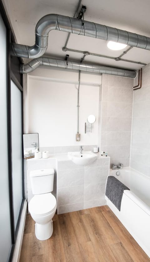 Toilet, Bathroom, Bath, towels