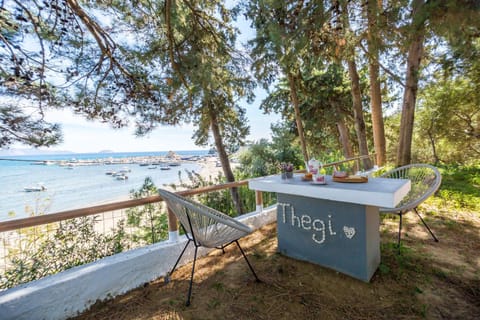 Day, Natural landscape, Dining area, Sea view