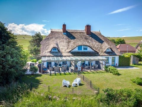 Property building, Natural landscape, Garden view