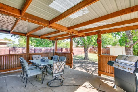 Cozy Home with Fire Pit Drive to Palo Duro Canyon! House in Amarillo