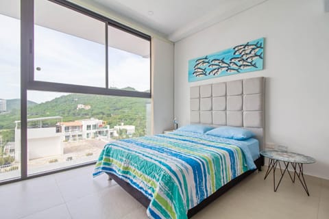 Bedroom, Mountain view